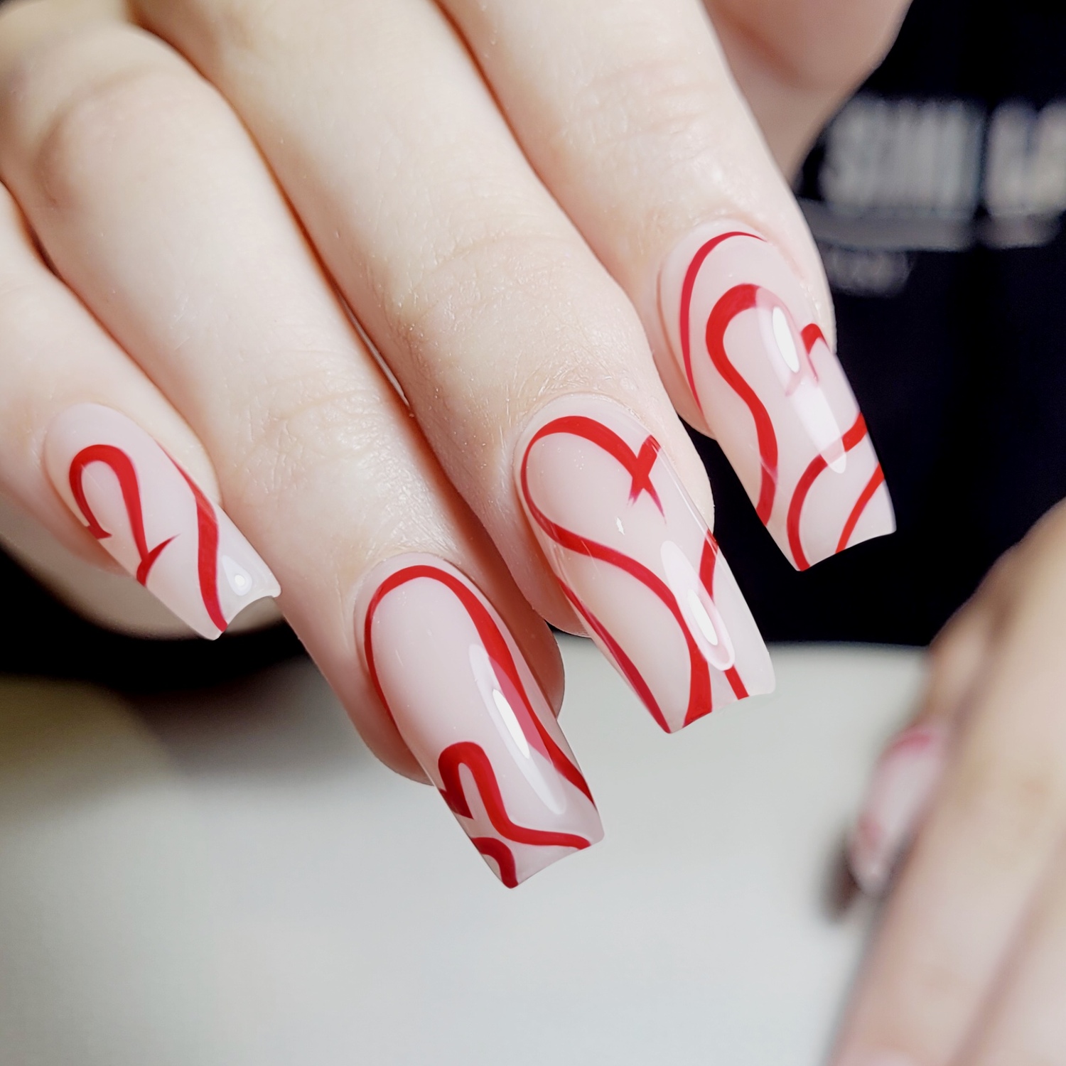 Наращивание ногтей 